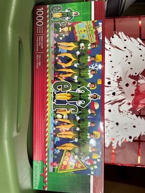 Elf Puzzle - Green and Yellow Holiday Jigsaw (1000 pcs)